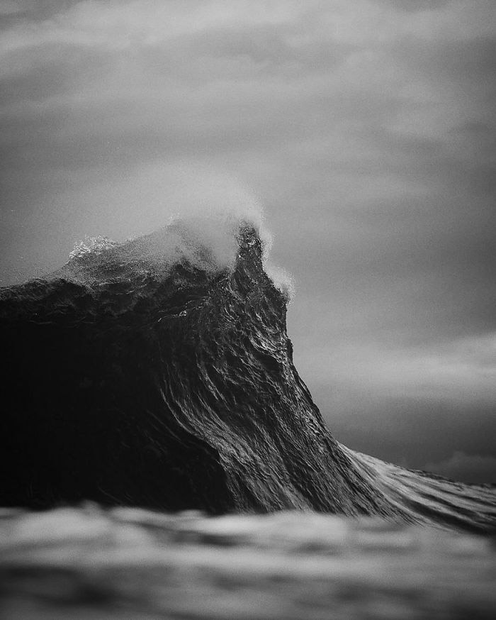 Mountain Waves by Lloyd Meudell