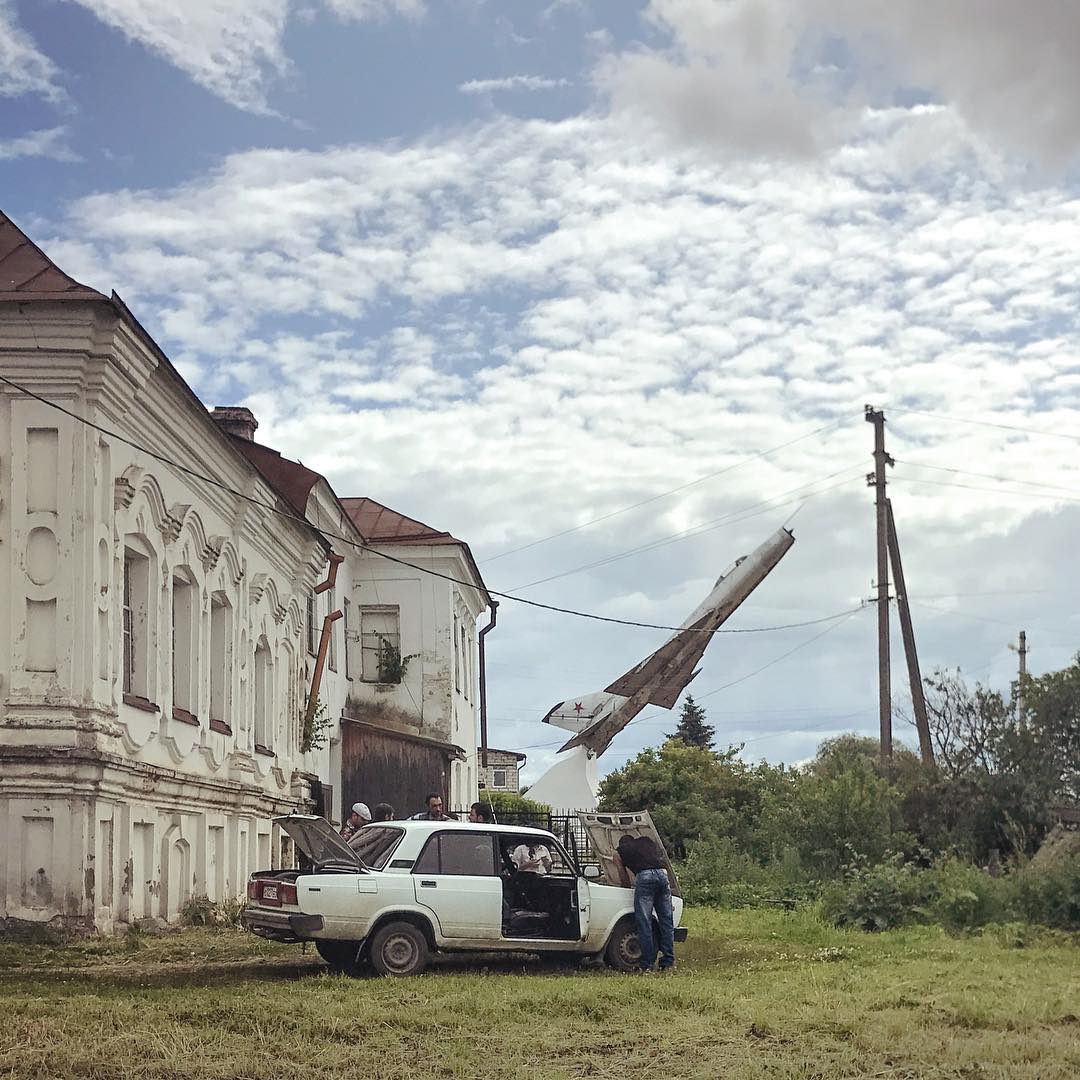Dmitry Markov Shoots the Streets of Russia With an Iphone