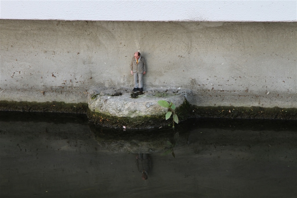 Isaac Cordal &#8211; Little People